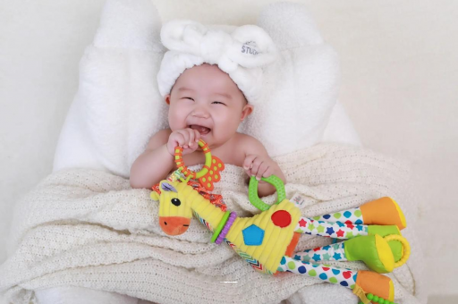 瓦房店宝宝的口欲期