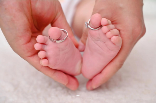 瓦房店十个月宝宝能吃盐吗